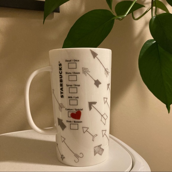 Starbuck’s Valentine’s Day Arrow Heart Mug